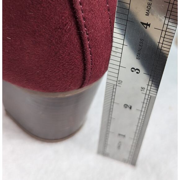 Old Navy sz 9 Faux Suede Sz 9. 2.5" Stacked heel zippers Mid ankle boot Oxblood - Picture 5 of 11